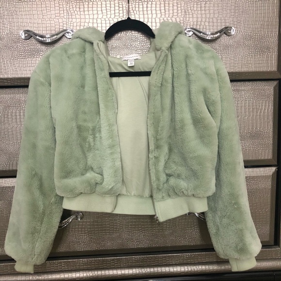 Cropped faux fur jacket - Picture 3 of 6